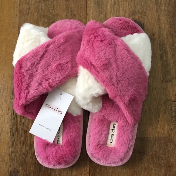 New Casa Clara fuzzy pink sandal house  slippers shoes - Picture 3 of 9